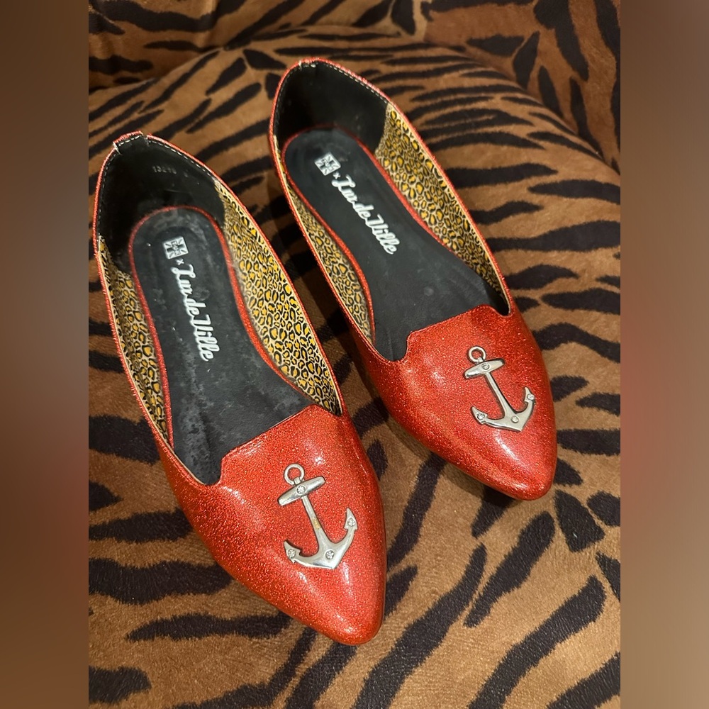 Lux de Ville and TUK collab Sparkling Red pointed Anchor Flats - Picture 6 of 13